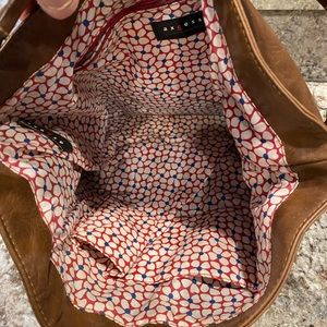 Liz Claiborne Bags - Large Liz Claiborne bag Liz Claiborne Bags - Large Liz Claiborne bag